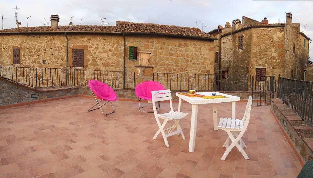 La Loggia Del Capitano - Rione Capisotto Apartamento Pitigliano Exterior foto